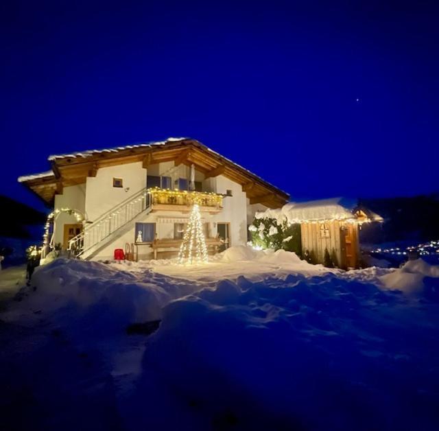 Stubaier Bauern Appartement Telfes im Stubai Dış mekan fotoğraf